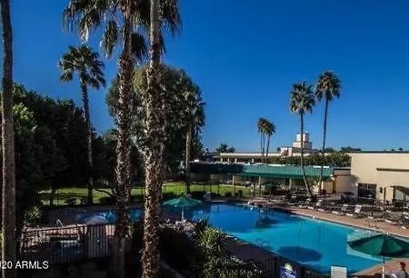 Royal Palm 217 Scottsdale Villa